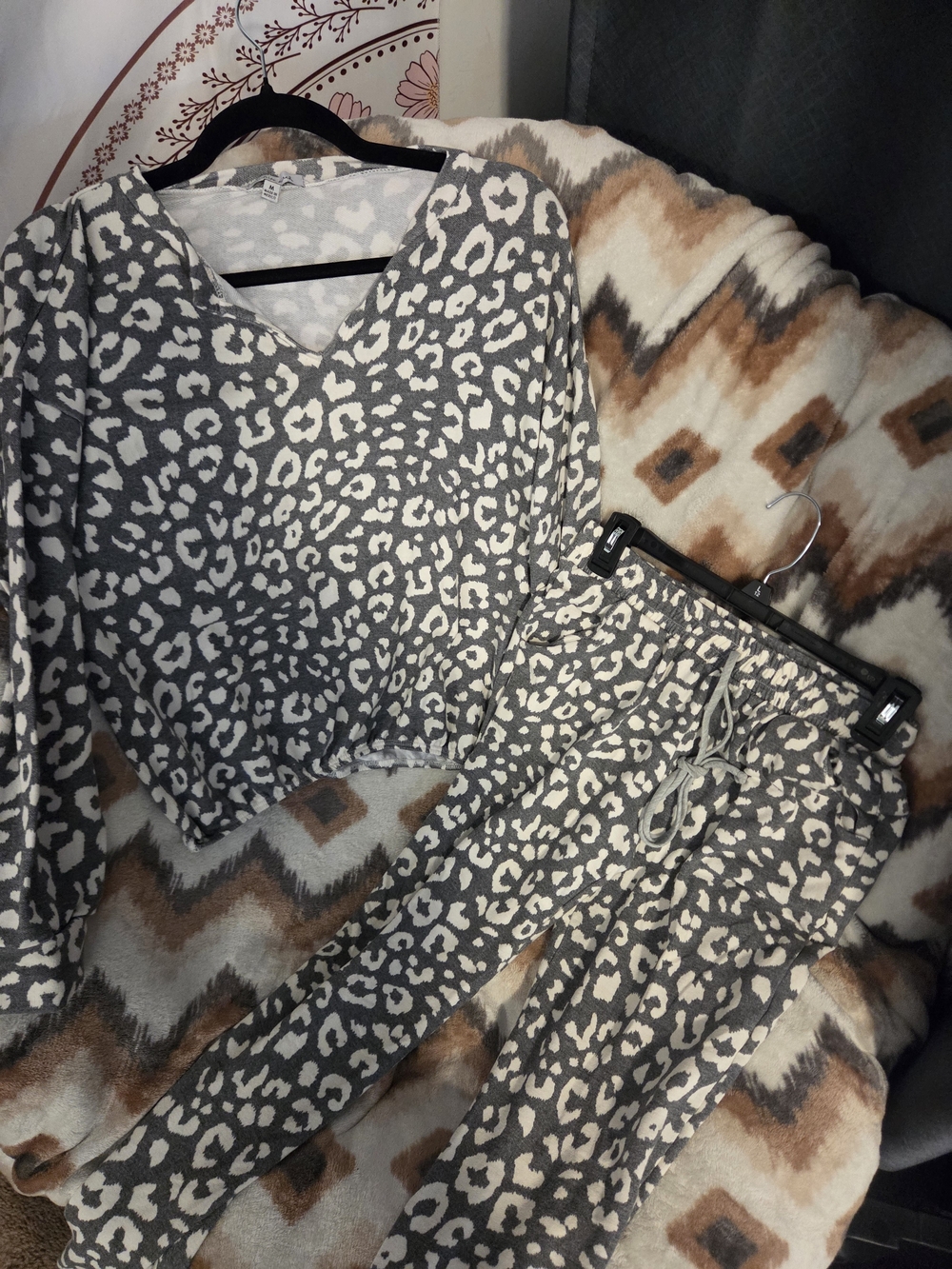 Womens White Birch Gray & White Leopard Print Lounge Pajama Set